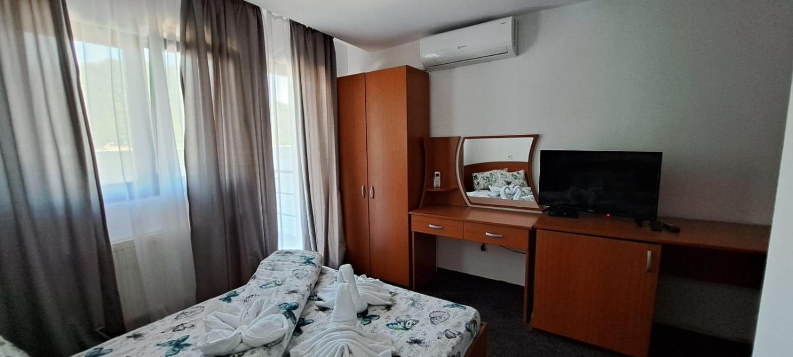 Hotel Pescarus Port Bicaz Bagian luar foto